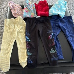 Lot of 4T leggings (7)